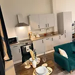 La Merveille - Luxury In Center 아파트